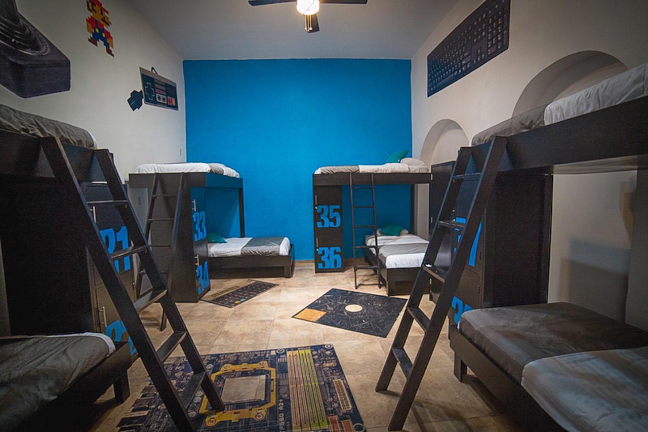 Hostal El Armario Леон Екстериор снимка