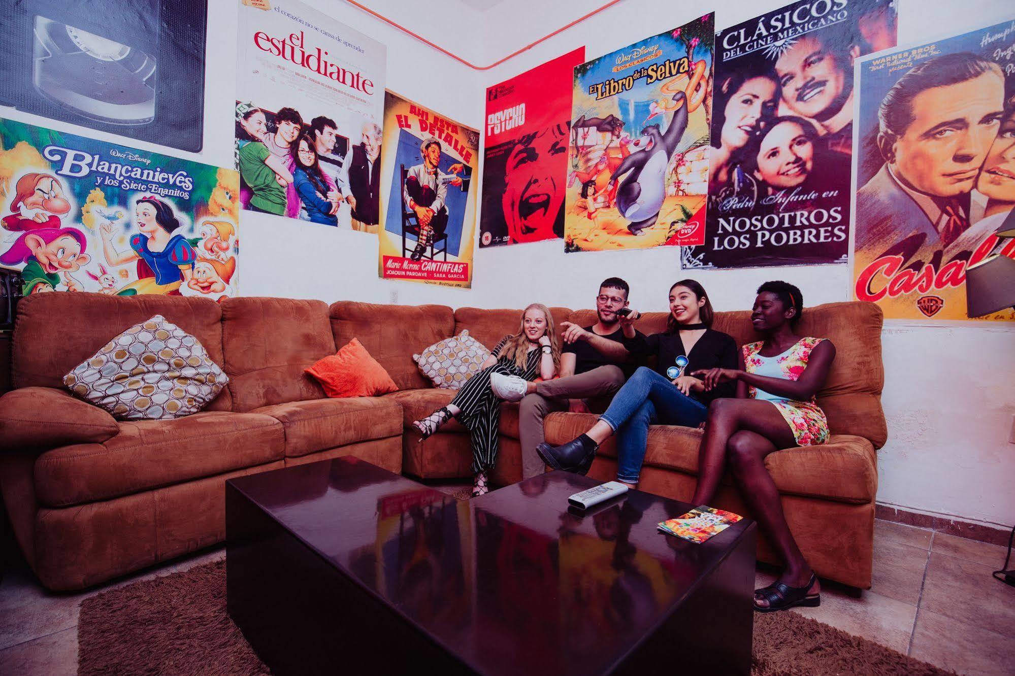 Hostal El Armario Леон Екстериор снимка